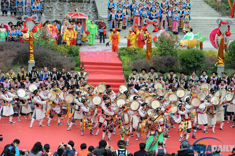 四川理縣羌寨舉行“花兒納吉”賽歌節 歡慶羌歷新年
