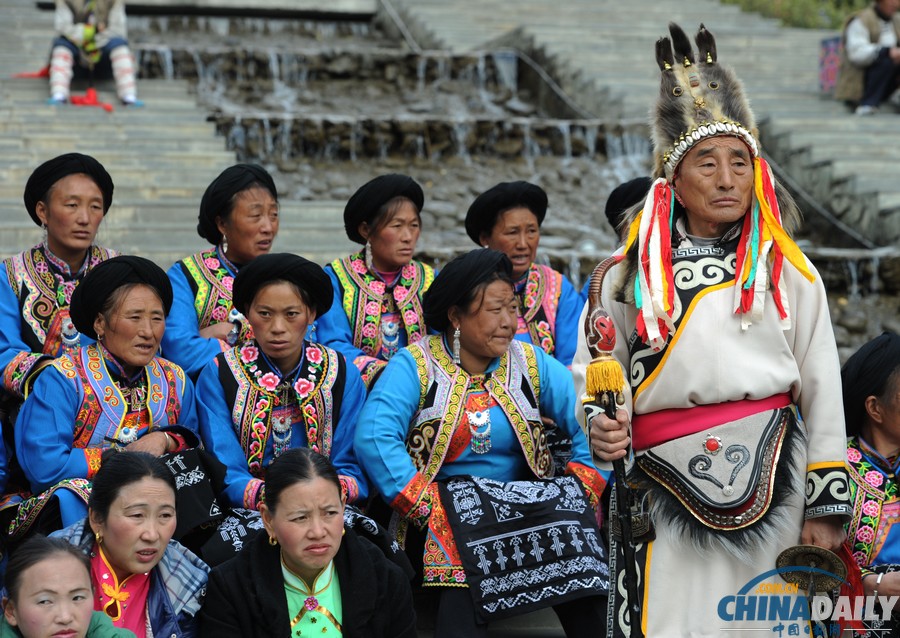 四川理縣羌寨舉行“花兒納吉”賽歌節 歡慶羌歷新年