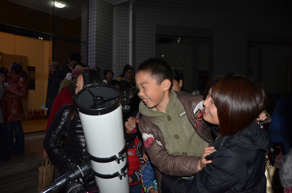 國家天文臺“路邊天文” 近距離接觸科普天文知識