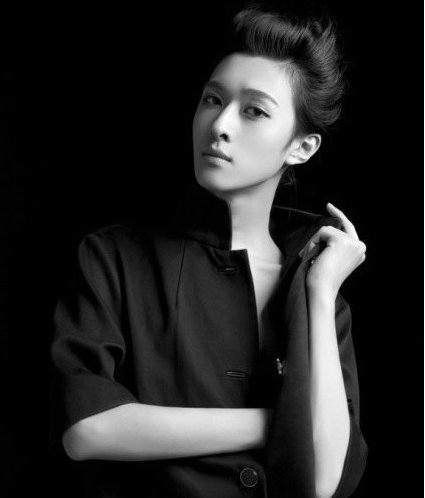 丹東男孩因美貌走紅韓國(guó)　盤點(diǎn)嬌媚的花樣美男