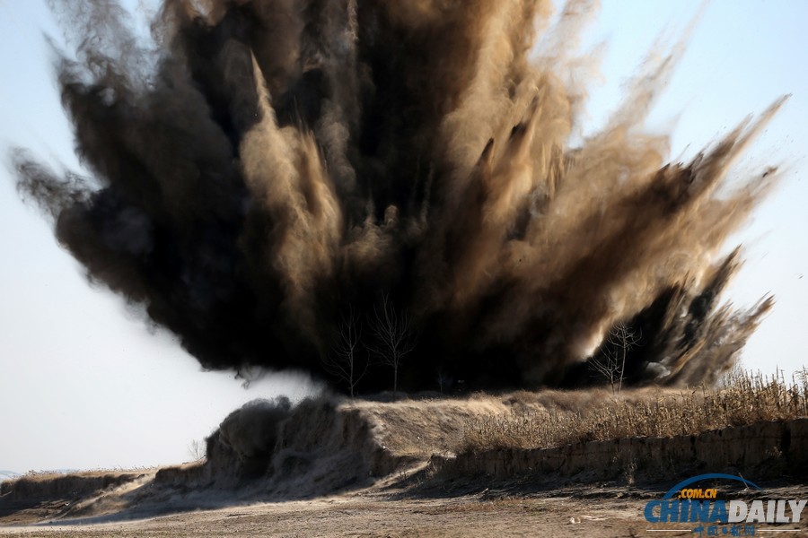 鄭州警方集中銷毀13萬發廢棄彈藥