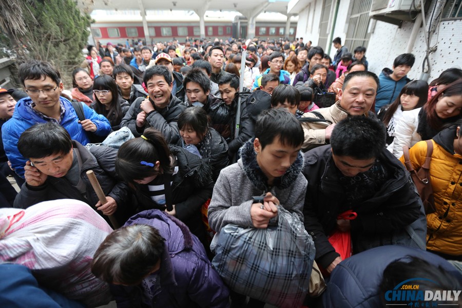 2014年春運拉開大幕 客運量將達到36.23億人次