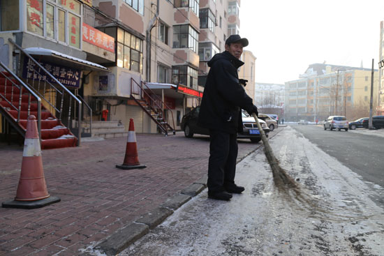 李俊熠:20年持之以恒 雷鋒戰友傳承“雷鋒精神”