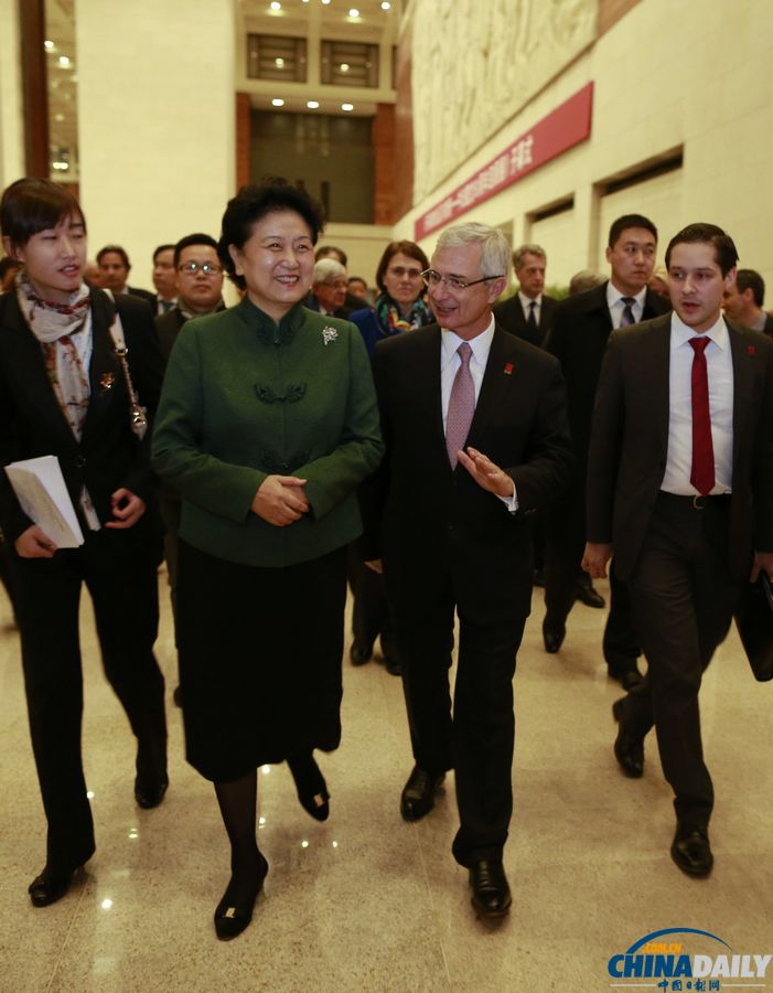 《中法建交50周年回顧展》在北京開幕