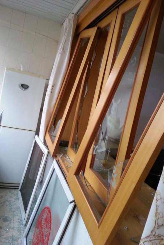 河北邯鄲：大年初一面粉廠家屬樓發(fā)生爆炸(圖)