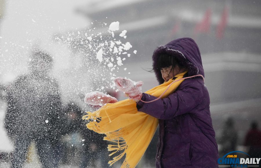 北京初雪路滑多人摔傷 就診骨科醫院道路擁堵