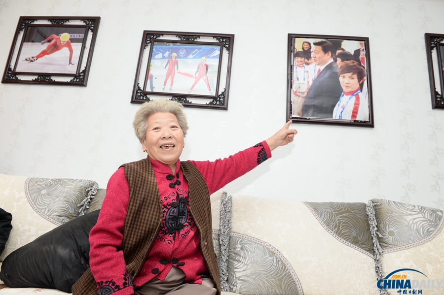 吉林：探訪索契冬奧會(huì)我國(guó)首金李堅(jiān)柔家