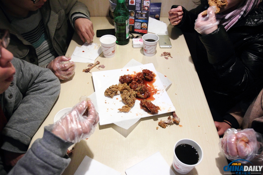 杭州：《來(lái)自星星的你》帶火炸雞店