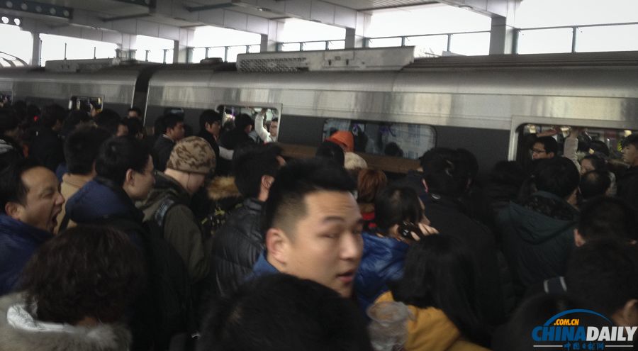 北京地鐵5號線信號故障 大量乘客滯留