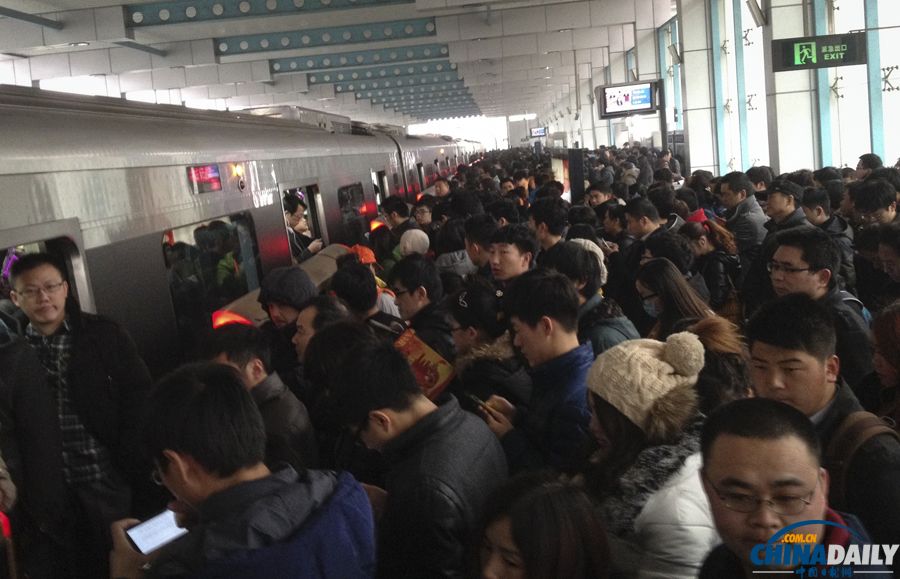 北京地鐵5號線信號故障 大量乘客滯留
