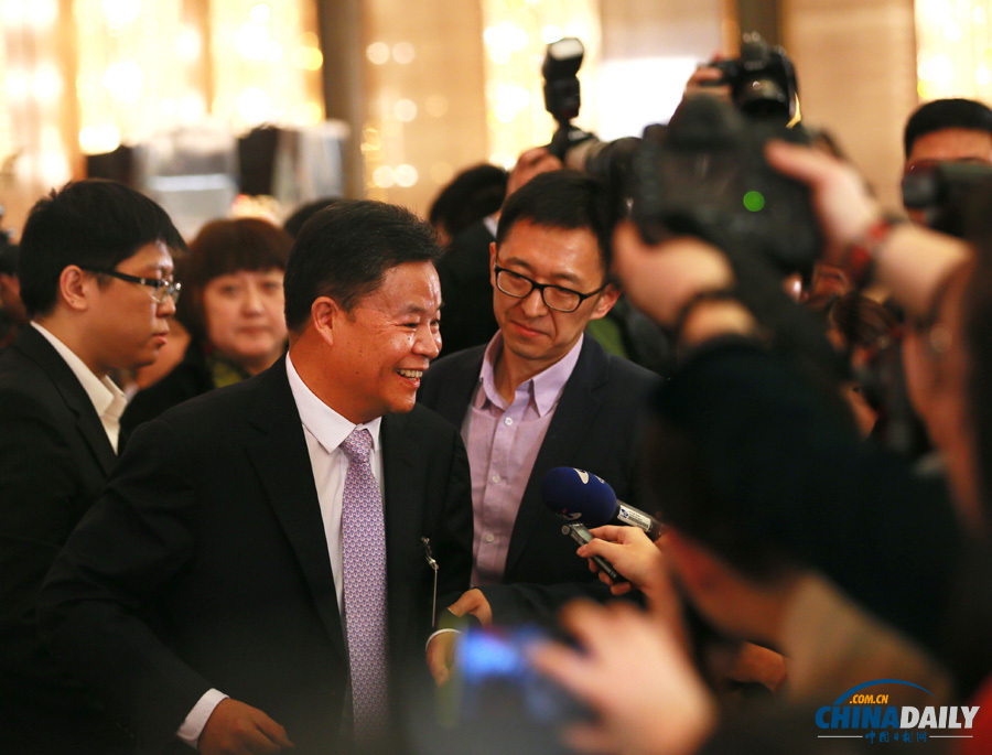 全國政協十二屆二次會議舉行新聞發布會