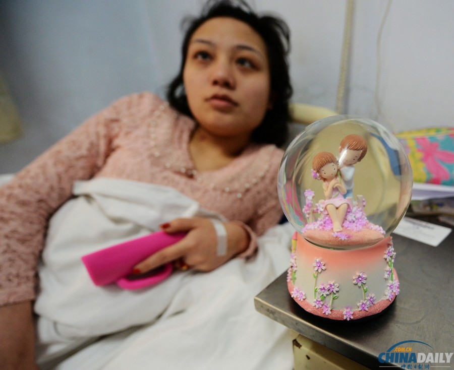 鄭州90后患癌女孩生命進入倒計時 男友與其舉行婚禮