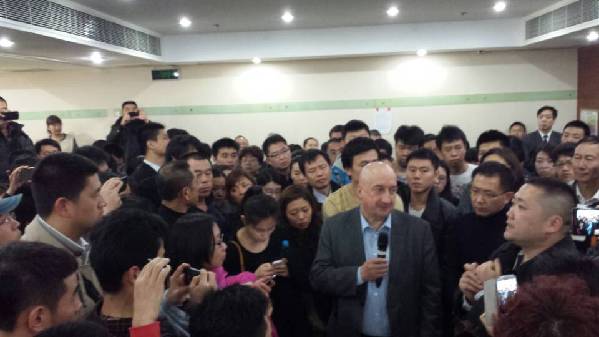 馬航班家屬首班赴馬來(lái)飛機(jī)人數(shù)限定300人