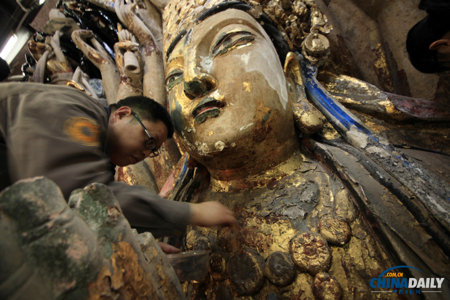 重慶大足：千手觀音主尊開始修復(fù)