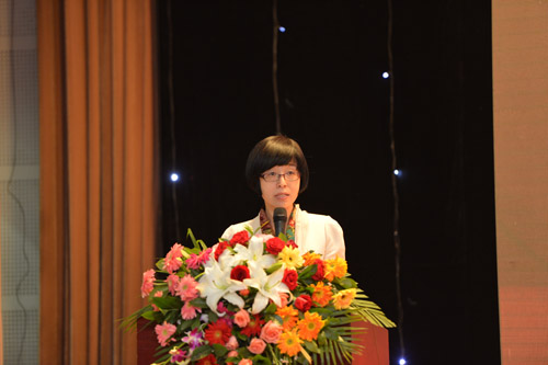 2013年度人民網獎學金頒獎典禮在京舉行 “最具潛質新聞人大賽”啟動