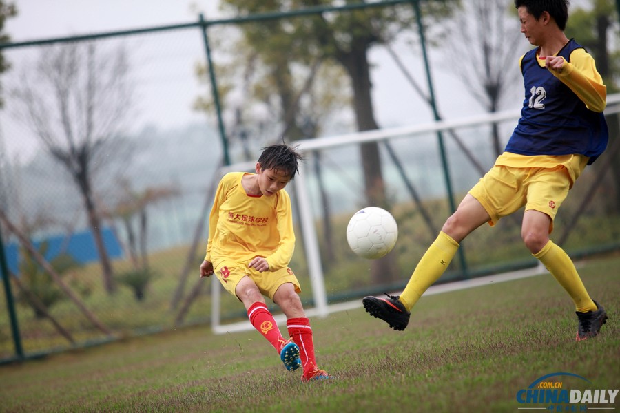 探訪廣州“足球少年”
