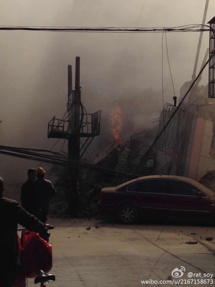 浙江寧波奉化市一幢5層居民房倒塌