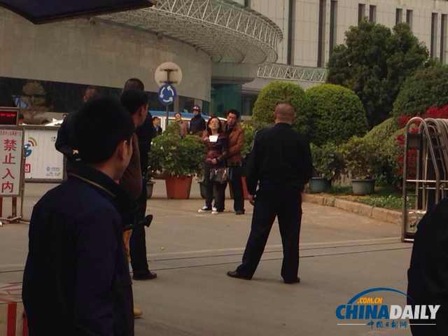 昆明市新聞中心人質劫持事件：人質被成功解救