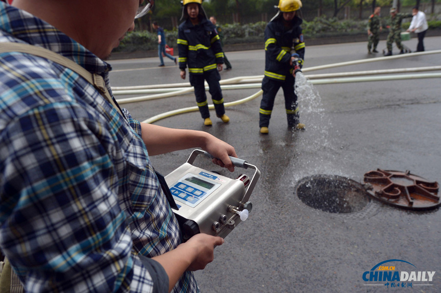 重慶：紅石路加油加氣站發(fā)生汽油泄漏
