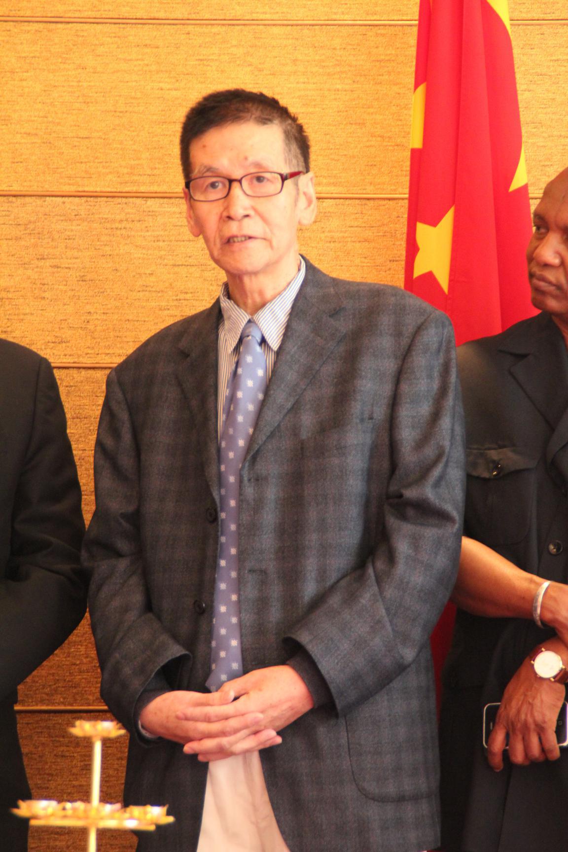 孔子和平獎：幾內(nèi)亞大使館點亮世界和平圣燈！