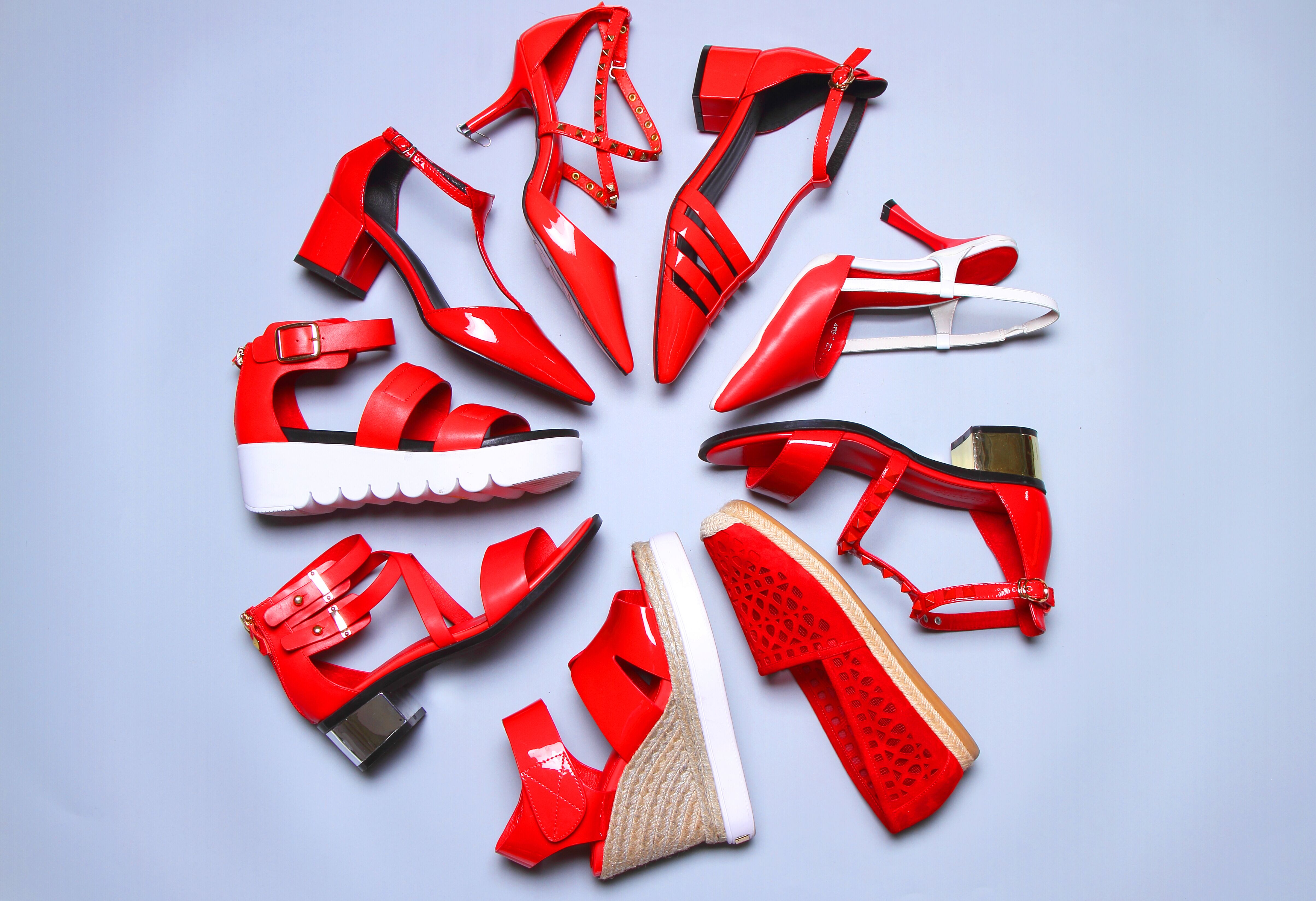 KOMANIC柯瑪妮克， 同步全球時尚