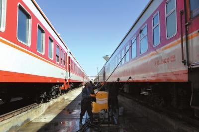 中國鐵路總公司：鐵路企業(yè)盈虧將與職工工資掛鉤