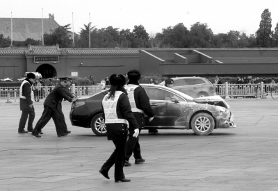 長安街車禍武警急救援