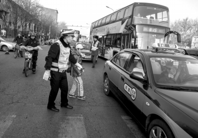 開學第一天早高峰流量明顯上升