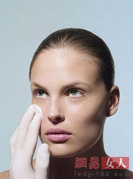 讓你皮膚變老的罪魁