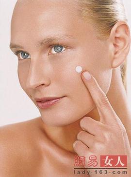 讓你皮膚變老的罪魁