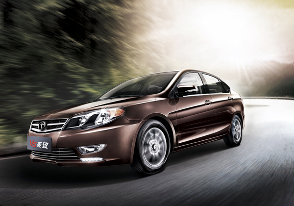 大氣度、新格調，東南V5菱致推出典雅黑智感旗艦座艙