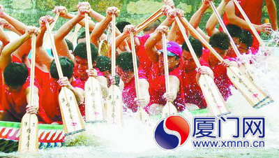 海峽兩岸龍舟賽昨開(kāi)幕 今日將產(chǎn)生各項(xiàng)大獎(jiǎng)