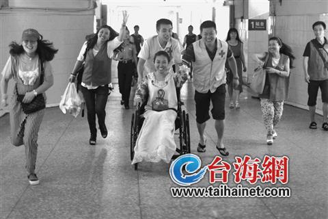 174天4次手術(shù)經(jīng)歷過(guò)刮骨 龍巖