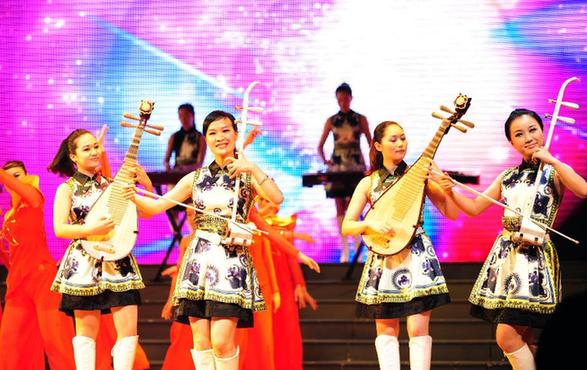 閩臺對渡文化節開幕　兩岸青年歡歌慶端午