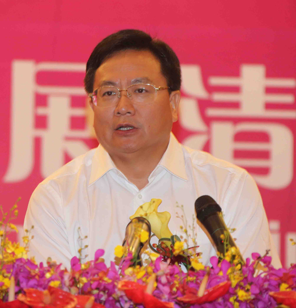 梁奕章:清流將打造花卉業的龍頭企業