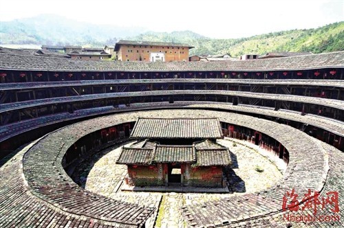 莫言《藏寶圖》將開(kāi)拍 選中龍巖土樓作主拍攝點(diǎn)