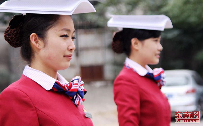 廈深鐵路即將開通 美麗“動姐”練兵忙（組圖）