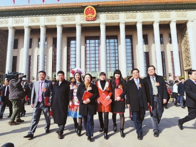 十二屆全國人大三次會議閉幕之際訪福建省代表