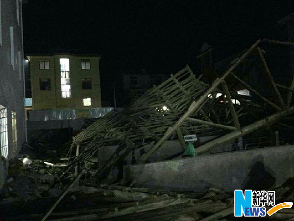 龍巖豬圈爆炸周邊民房玻璃被震碎 一家三口遇難