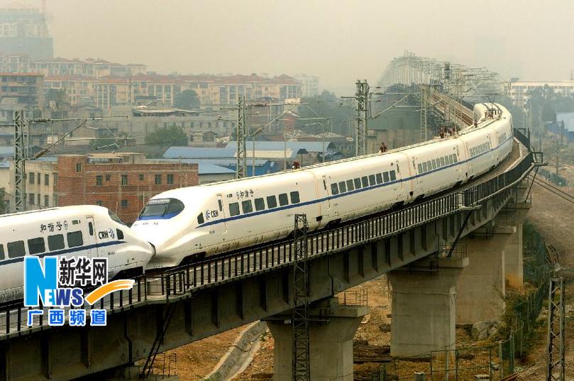 廣西動車28日正式投運 將納入全國快速鐵路客運網(wǎng)