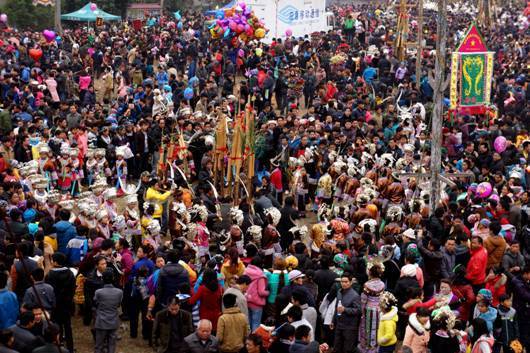 古龍十六坡會在廣西融水舉行