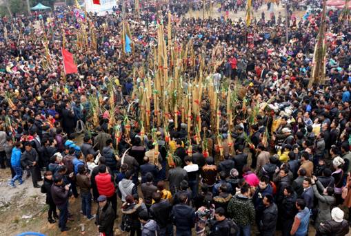 古龍十六坡會在廣西融水舉行