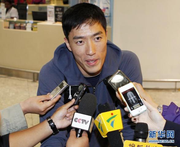 劉翔抵達倫敦 備戰奧運