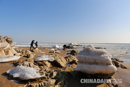 這個冬天，秦皇島海岸現“冰海”奇觀