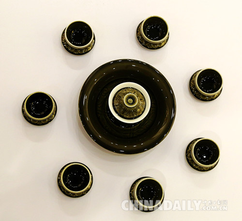 “我想成為歷史的鏈條” ——記弘傳定瓷創(chuàng)始人、河北曲陽定瓷研究所所長薛行嶙