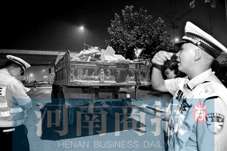 鄭州市政府出臺(tái)細(xì)則 組織8部門聯(lián)手整治垃圾車
