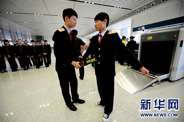 鄭州東站做好準(zhǔn)備迎鄭武段高鐵開通營運(yùn)