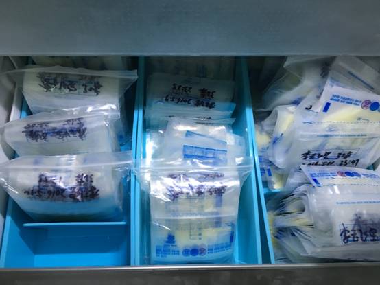 【母乳喂養宣傳日】鄭州市兒童醫院讓住院（無陪）小嬰兒吃上母乳