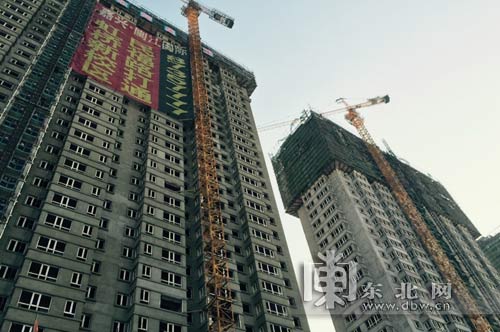 嘉興閩江國際無預售許可違規售房 房主買兩年不能進戶