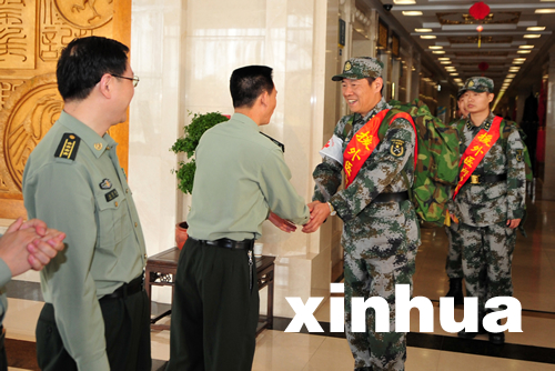 中國援非軍醫組載譽歸來